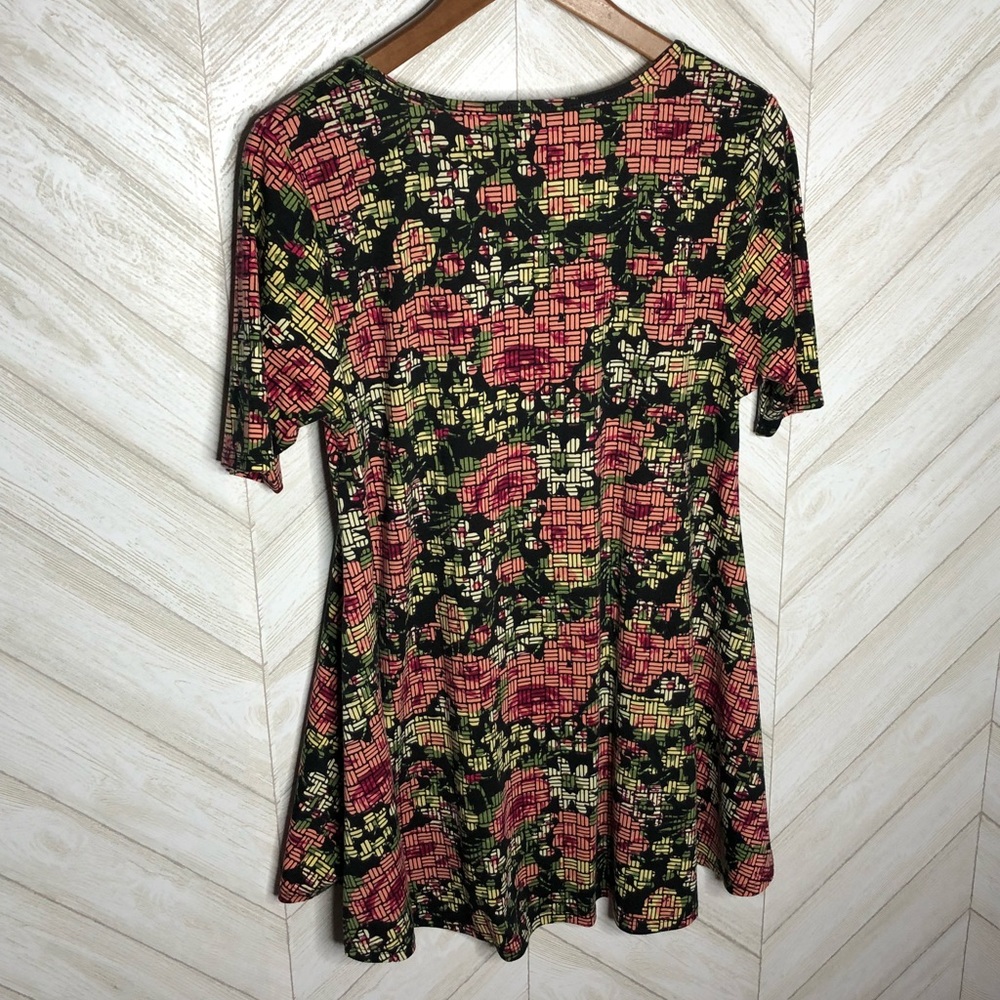 Lularoe Perfect Tee - image 4